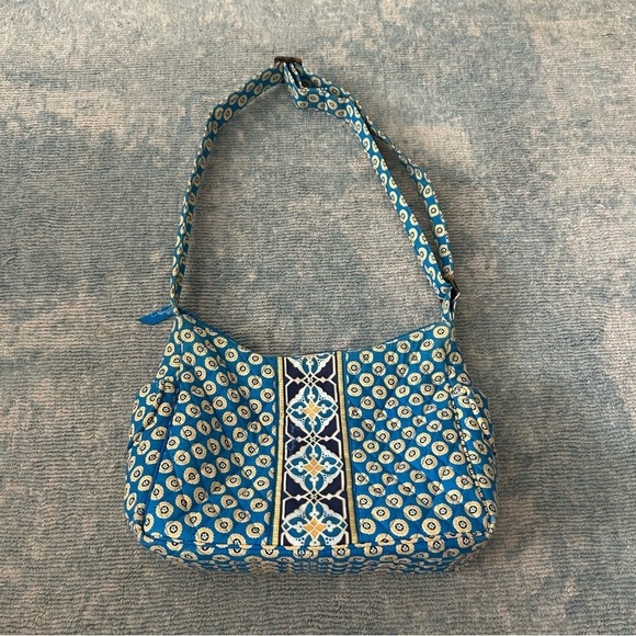 Vera Bradley Handbags - Vera Bradley Riviera Blue Adjustable Strap On The Go Crossbody Purse Bag